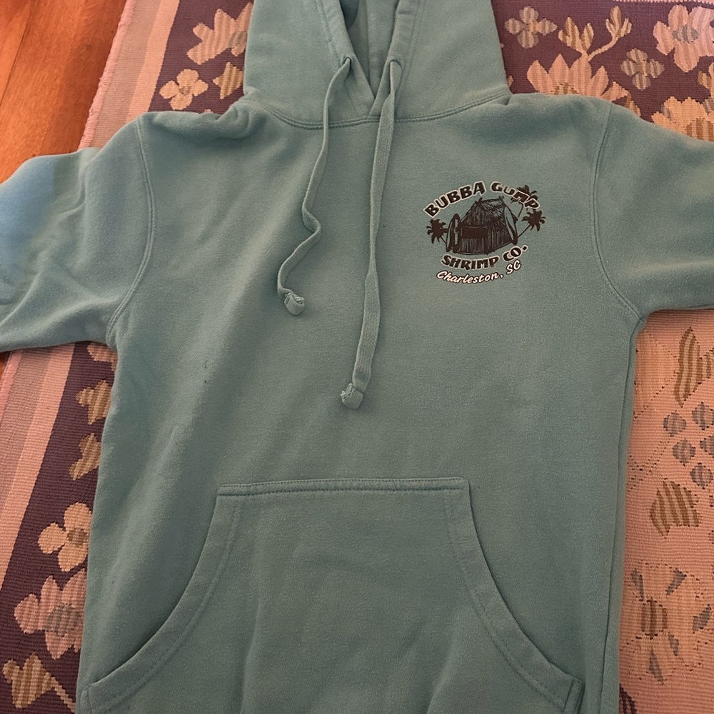 Vintage Bubba Gump Shrimp
Charleston, SC Sweatshirt
PLEASE MESSAGE BEFORE BUYING